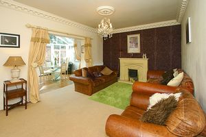 Lounge- click for photo gallery